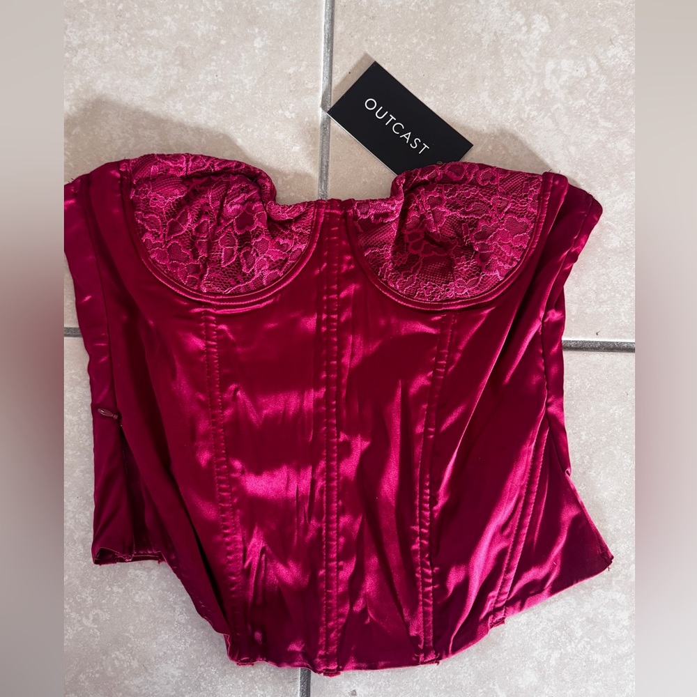Outcast Summei Corset Top in Burgundy Crop (NWT, M) - Picture 4 of 6